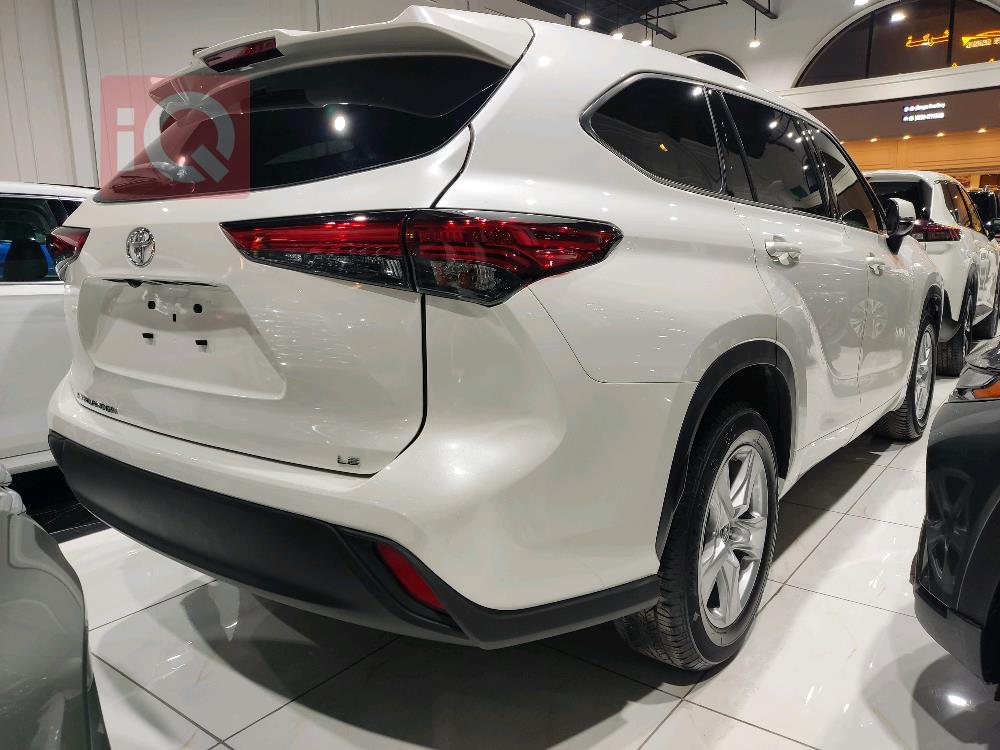 تۆیۆتا هایلاندەر